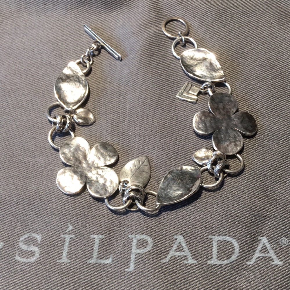 SS Shamrock Clover Leaf Toggle Bracelet